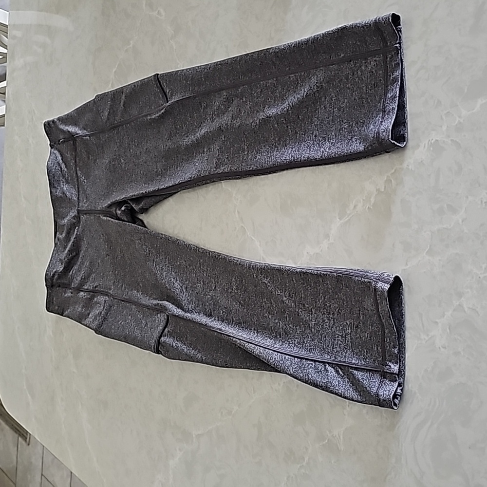 Lululemon Capri Size 6